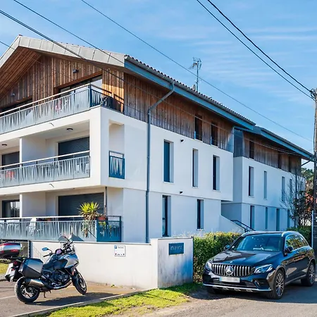 Imarena, Elegance Et Vue Port Lägenhet